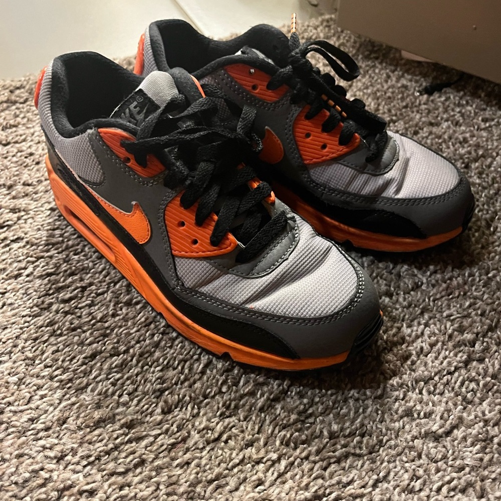 Boys Nike air max size 5Y